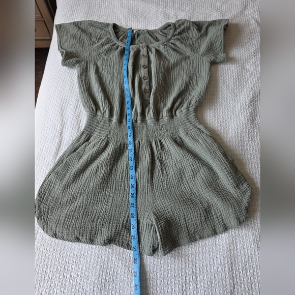 Marine Layer “Sydney” Romper • Size L • Sage-Green Gauzy Cotton - Picture 10 of 10